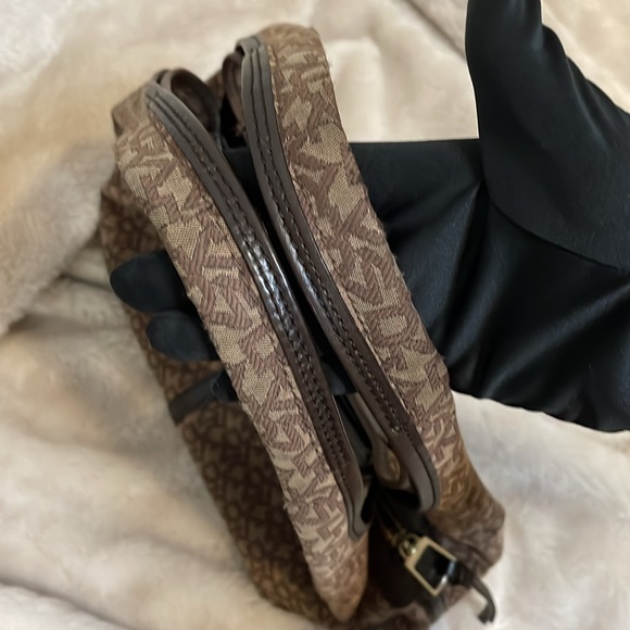 DKNY brown canvas leather Hobo bag fair used condition - Picture 7 of 16